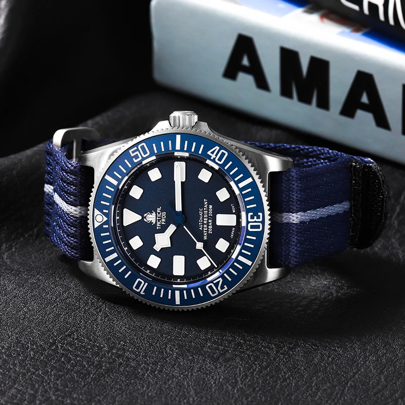 Tactical Frog Titanium Dive Watch Men 42Mm Nh35 Movimento Meccanico Automatico Vetro Zaffiro 200M Impermeabile Bgw-9 Luminoso