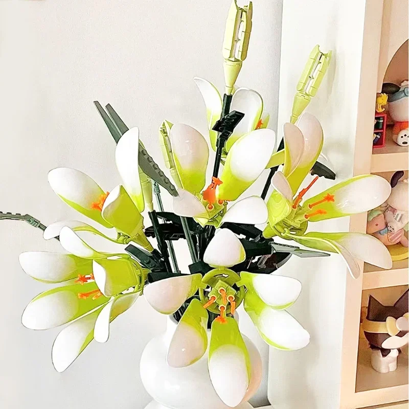 Creativo Fomantic Lily Simulation Bouquet Building Block,Green Plant Flower 3D Model Brick, Never Fade Flowers Diamond Brick Toy