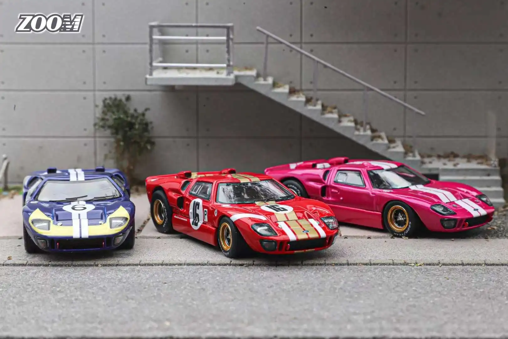 ** Pre-Ordina ** Zoom 1:64 Ford Gt40 Mk Ii 2 Rosa Rosso Blu Modellino Di Auto