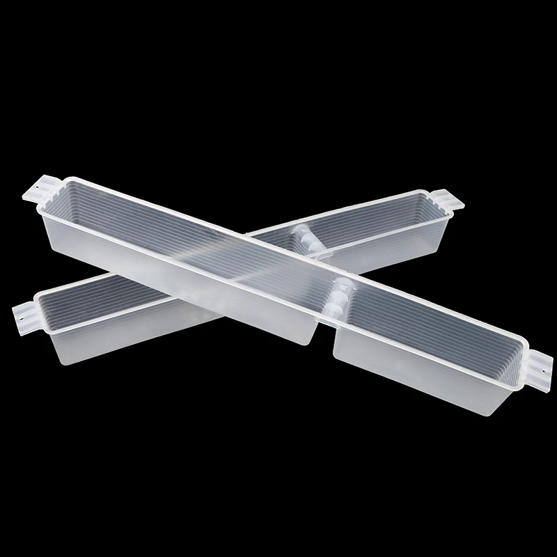 2Pcs Alimentatore Di Api In Plastica 1.5Kg Alimentatore Di Api Bevitore Di Api Strumenti Di Alimentazione Del Miele Ambientale Strumenti Di Apicoltore