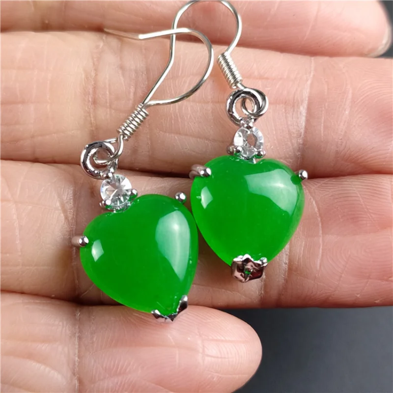 Emperor Green Malai Jade Intarsiato Jade Orecchini A Forma Di Cuore A Forma Di Uovo Per Le Donne Orecchini Semplici E Versatili