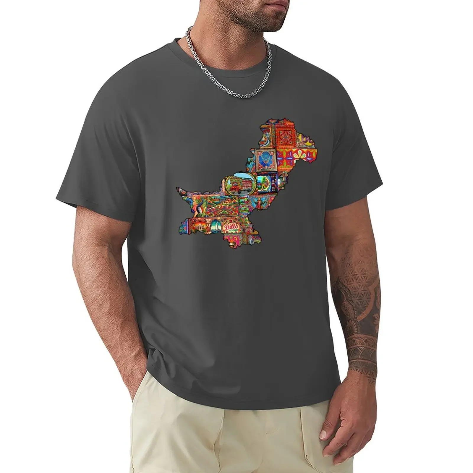 Truck Art Unique Style Desi Touch Pakistan Map All'Interno Di Pakintani Truck Art T-Shirt Plain Blanks Mens T Shirt Graphic
