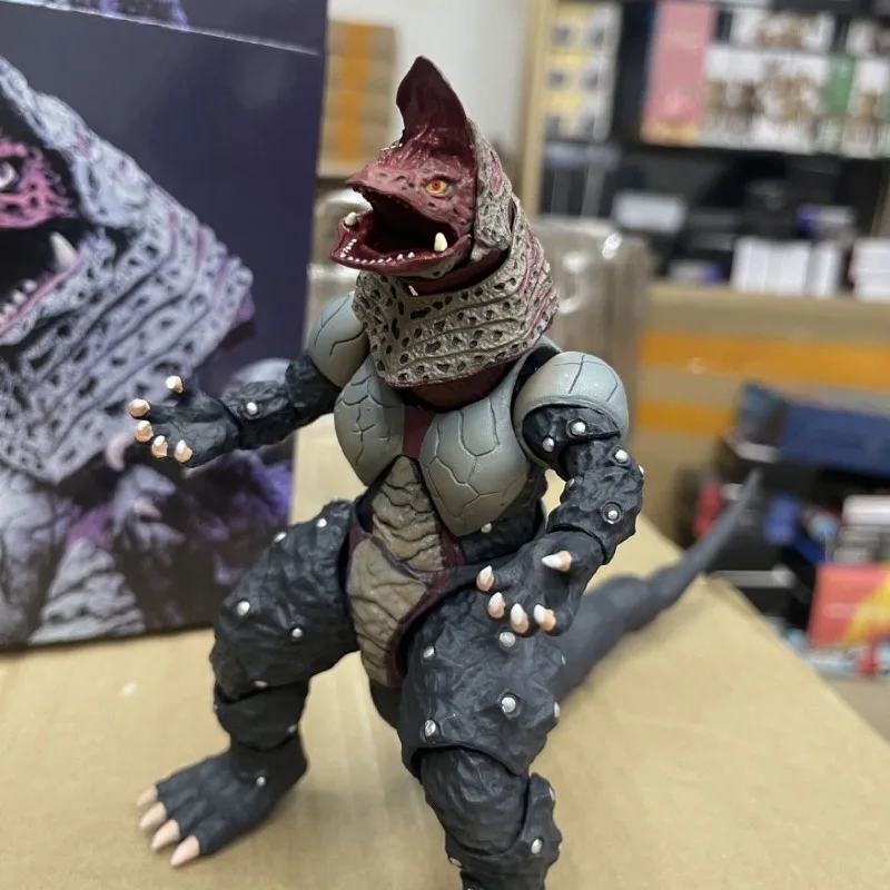 22Cm Ultraman Tiga Monster Shf Super -Ancient Monster Golza Action Figures Burattini Modello Hildren'S Assembly Toys Modello Regalo