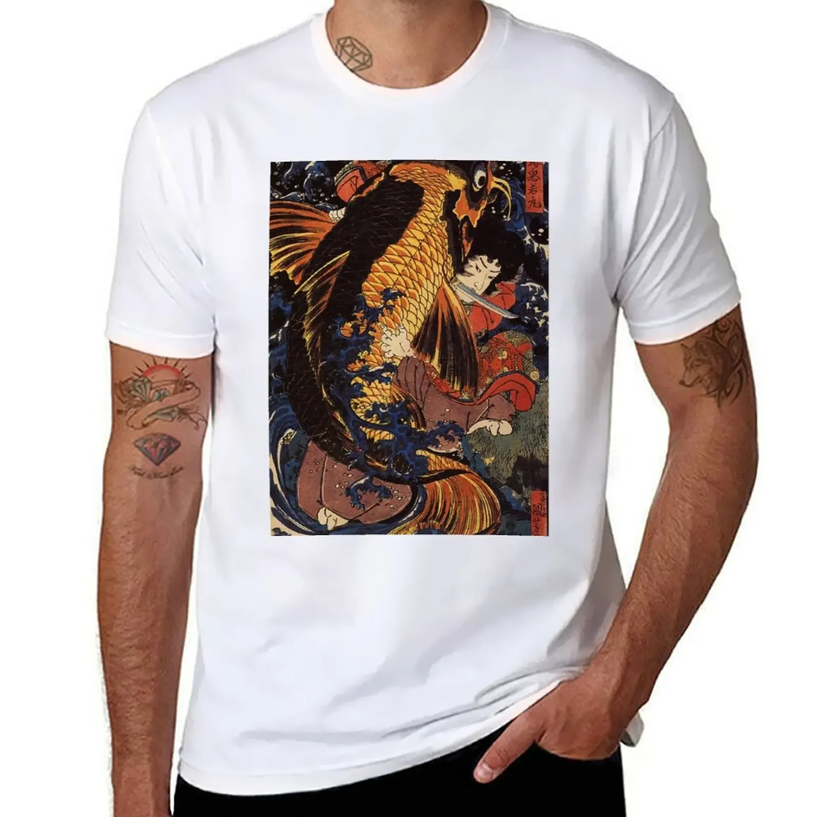 Giapponese Ukiyo-E Woodblock Print: Saito Oniwakamaru (Young Benkei) Che Combatte La Carpa Gigante Di Utagawa Kuniyoshi T-Shirt