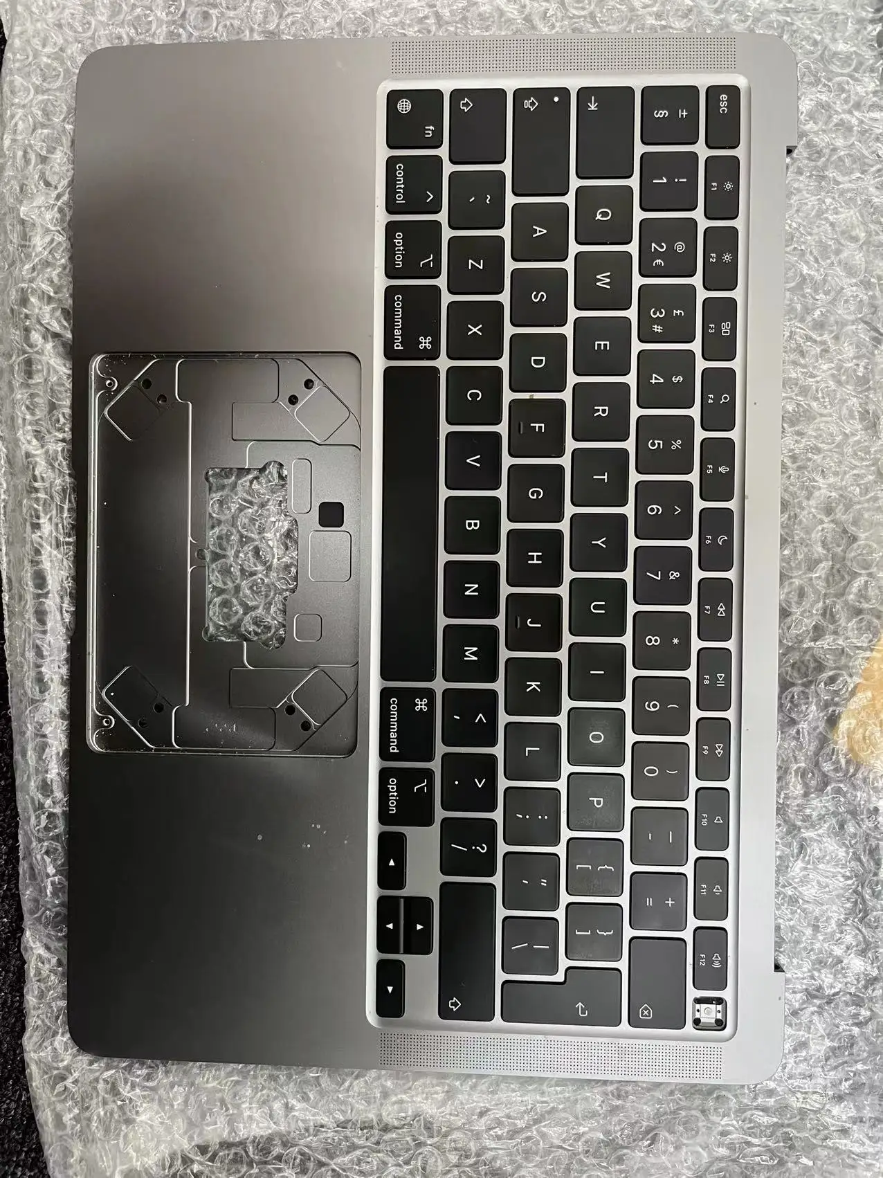 95% Nuovo Per Macbook Air 13 "2020 M1 A2337 Topcase Con Tastiera Uk Ca Gr Grigio Argento