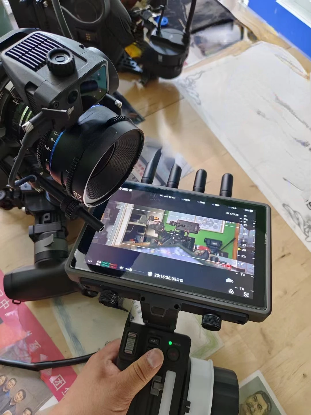 Per Inseguitore Di Messa A Fuoco A Tre Canali Dji Ronin 4D Focus Follower
