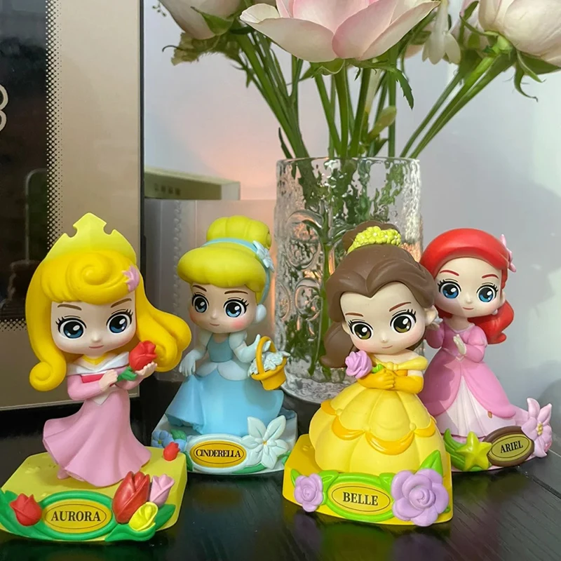 100% Disney Princess Garden Dream Series Blind Box Rapunzel Cenerentola Belle Ariel Action Figure Desktop Ornament Toy Model Toy G