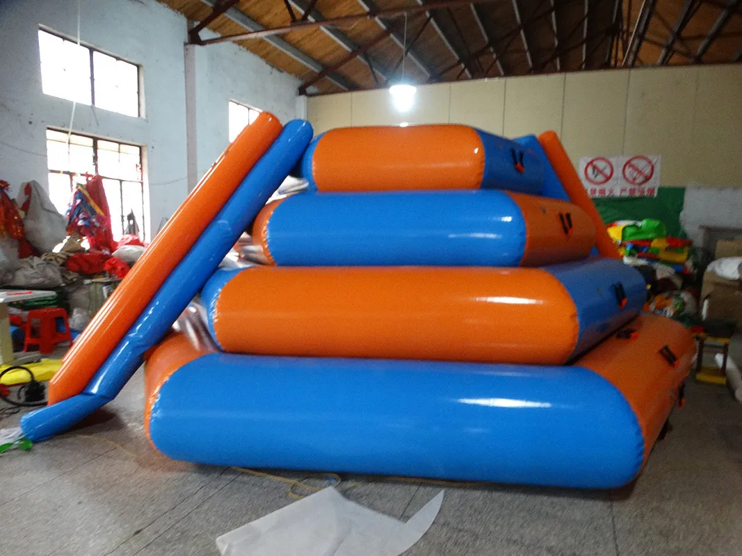 Scivolo Gonfiabile Su Misura Della Torre Rampicante Dell'Isola Dell'Acqua Di Galleggiamento Di Factoy Di Vendita Calda Per I Giochi Del Parco Acquatic