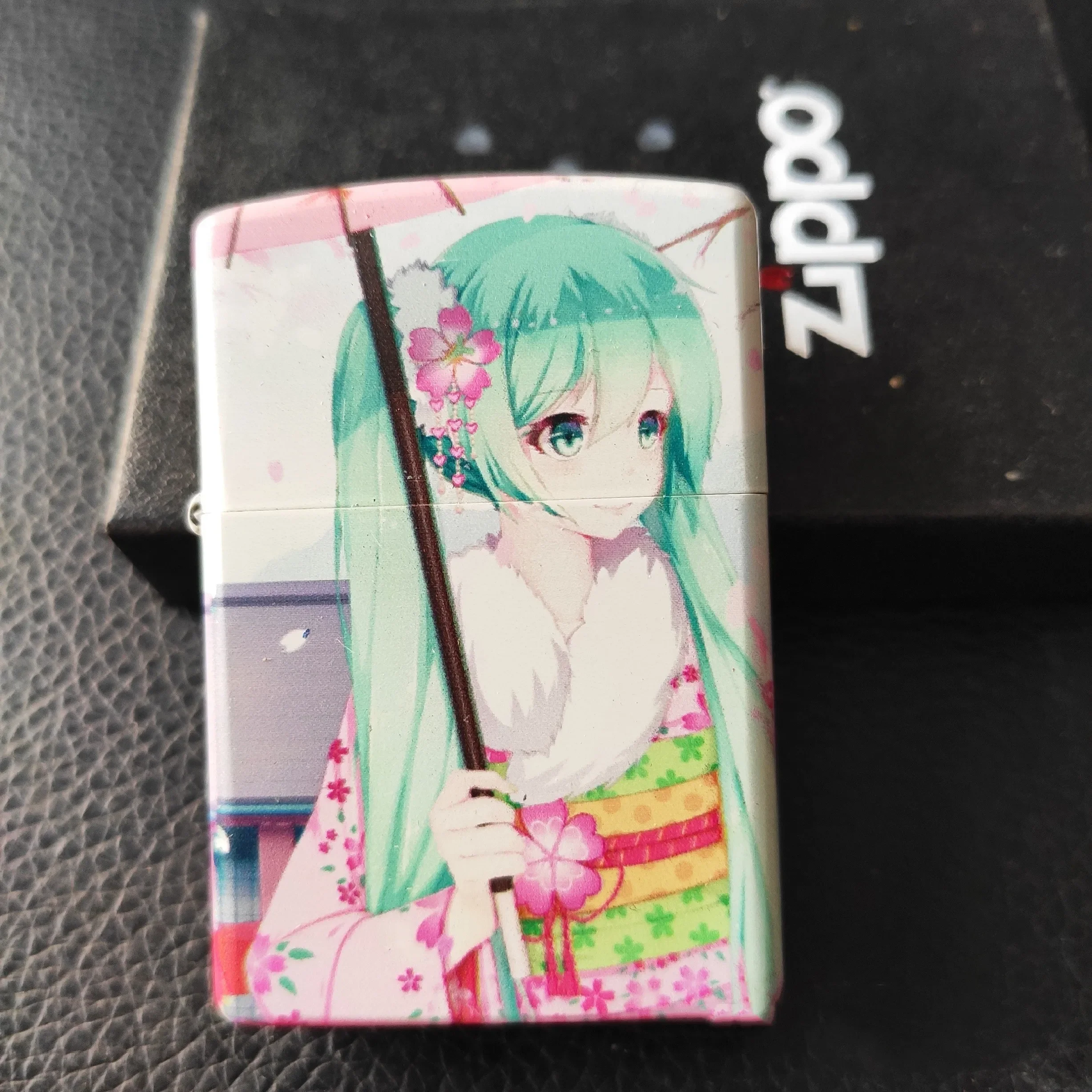 Zippo Accendino Cartoon Painting Lady Cute Antivento Collection In Box