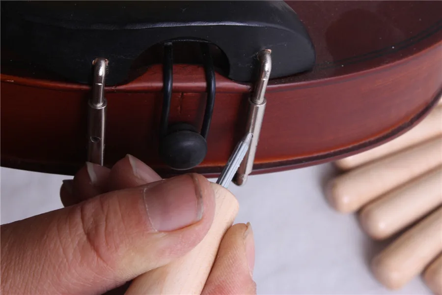 Un Violino Chinrest Spanner Strumento Viola Chinrest Spanner