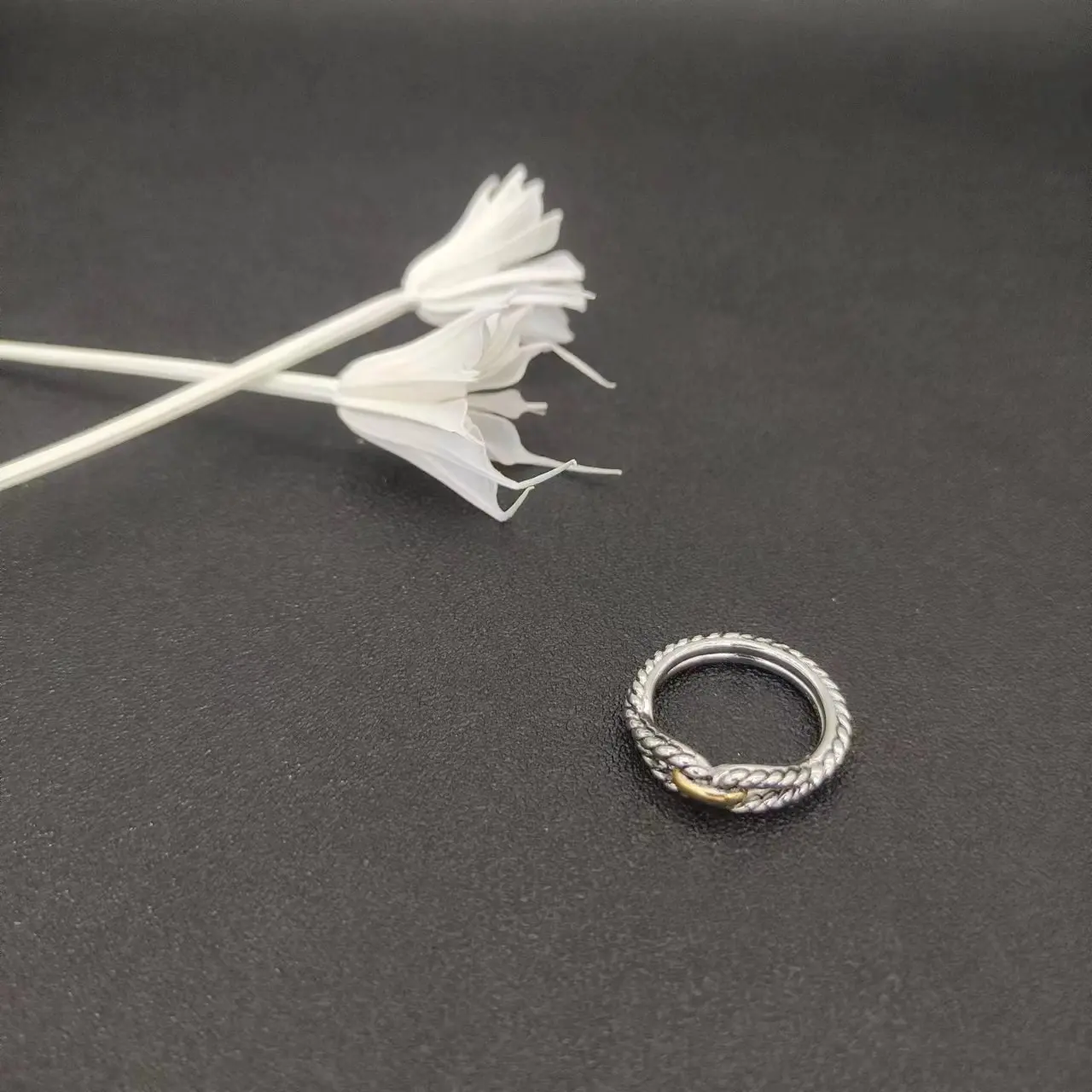 Nuovi Anelli Petite Twist Cable Ring Buckle Ring In Argento 925 Placcato Oro Giallo 18 Carati Con Diamanti Pavé