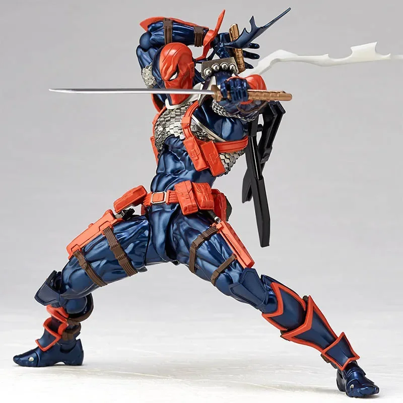 Deathstroke Figure Amazing Yamaguchi Revoltech Series Action Figure Collection Model Toy Joint Mobile Doll Regalo Creativo