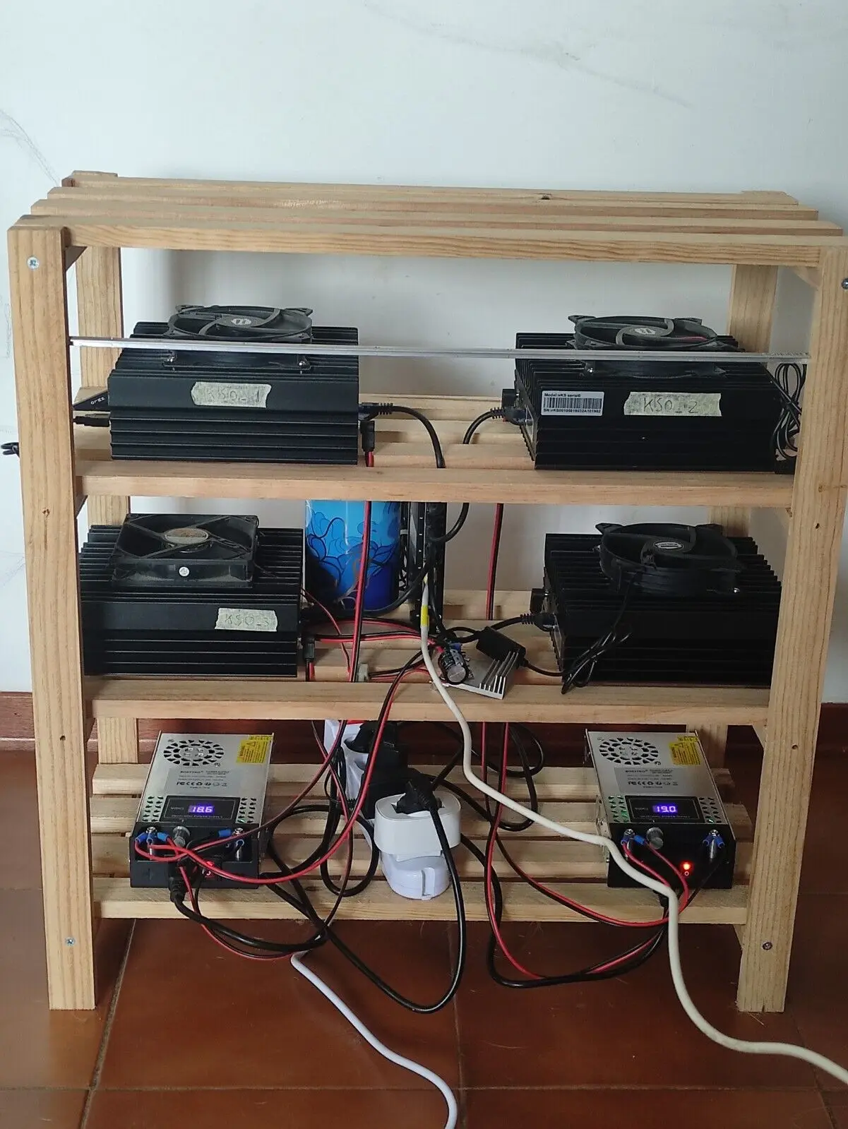 Ad Acquista 4 Ottieni 2 Gratis Iceriver Ks0 Kaspa Miner 100Gh/S 65Watt