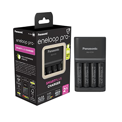 Panasonic Eneloop Caricabatterie Smartplus, Per 1-4 Batterie Aa/Aaa Ni-Mh, Con 4 Indicatori Led E 10 Funzioni Di Sicurezza Include 4 Batterie Eneloop