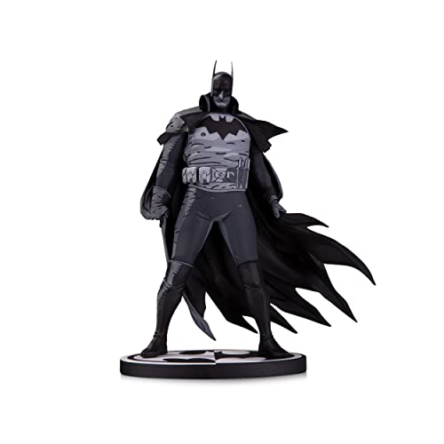 Mcfarlane Toys Dc Direct Statua In Resina, Motivo: Batman Di Mike Mignola (Gotham By Gaslight) 1:10, Bianco, One Size