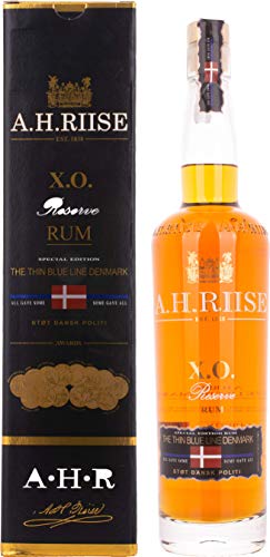 A.H. Riise X.O. Reserve Rum The Thin Blue Line Denmark 40% Vol. 0,7L In Giftbox
