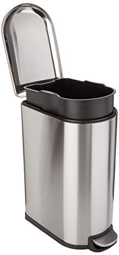 Amazon Basics Pattumiera Rettangolare Con Chiusura Silenziosa, 40 L/ 10.5 Galloni, Per Spazi Stretti, Argento