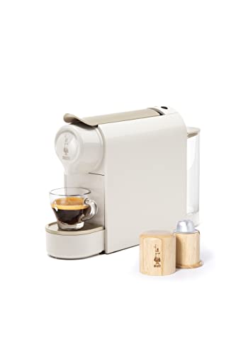 Bialetti Gioia, Macchina Caffè Espresso Per Capsule In Alluminio, Supercompatta, Serbatoio 500 Ml, 50% Plastica Riciclata, Tortora