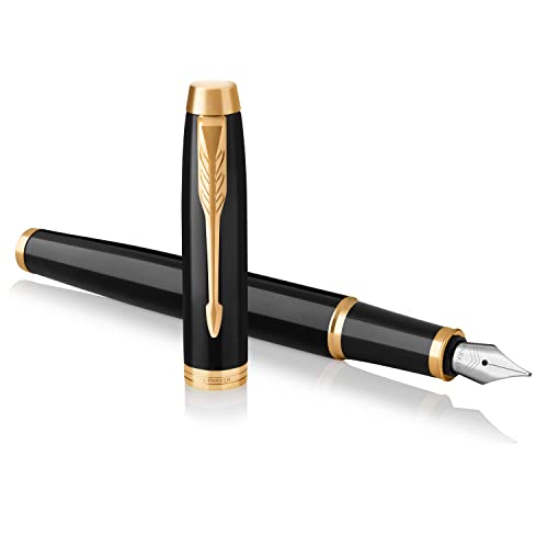 Parker 1931652 Im Penna Stilografica, Punta Media E Ricarica Di Inchiostro Blu, Confezione Regalo, Black Lacquer Golden Trim