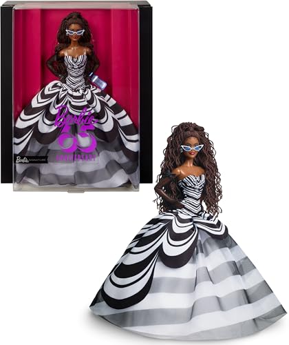 Barbie Signature 65° Anniversario - Bambola Da Collezione Con Capelli Marroni Intrecciati, Abito Bianco E Nero, Orecchini E Occhiali Da Sole Con Zaffi