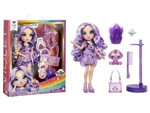 Rainbow High Fashion Doll Con Slime Kit & Animale - Violet (Viola) - Bambola Scintillante Da 28 Cm Con Slime Scintillante, Animale Magico E Accessori