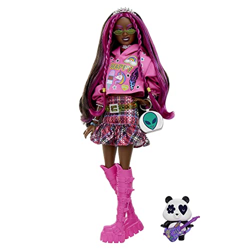 Barbie - Bambola Barbie Extra Minis Boutique, Playset Con Bambola, Set Guardaroba Barbie Con Abiti E Accessori, Giocattolo Per Bambini 3+ Anni, Hhn15