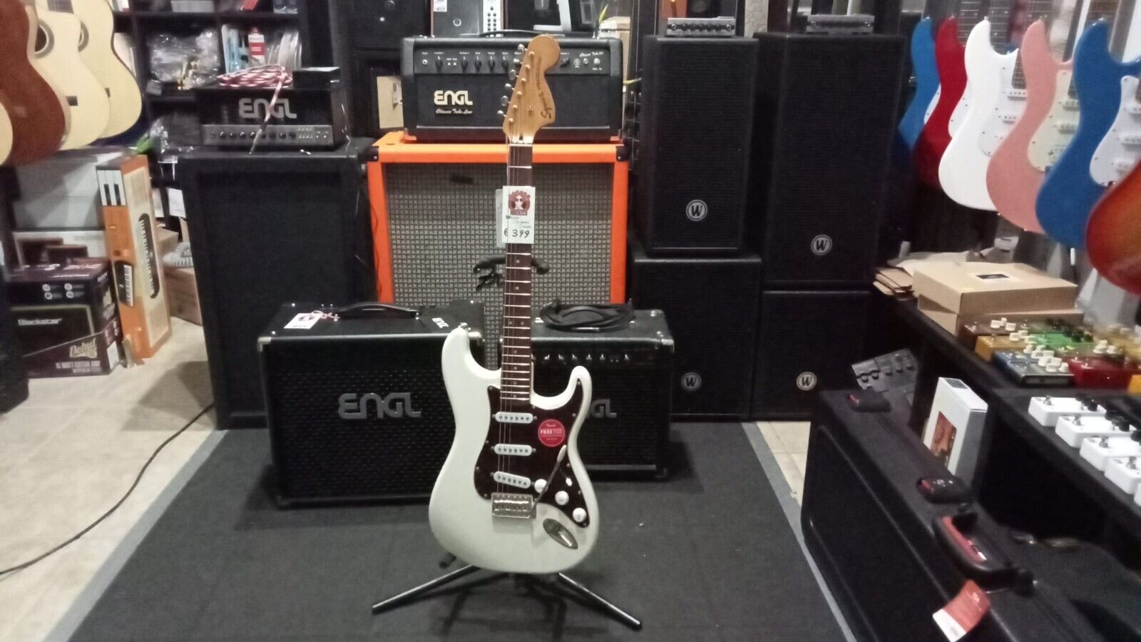 squier classic vibe stratocaster 70s bianca+ cavo Proel jack/jack OMAGGIO!!!
