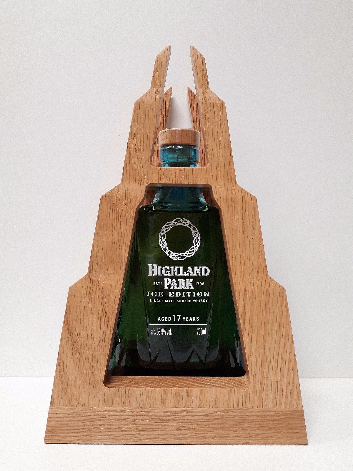 Highland Park Ice Edition 17 Yo  53.9% vol  700 ml  con box