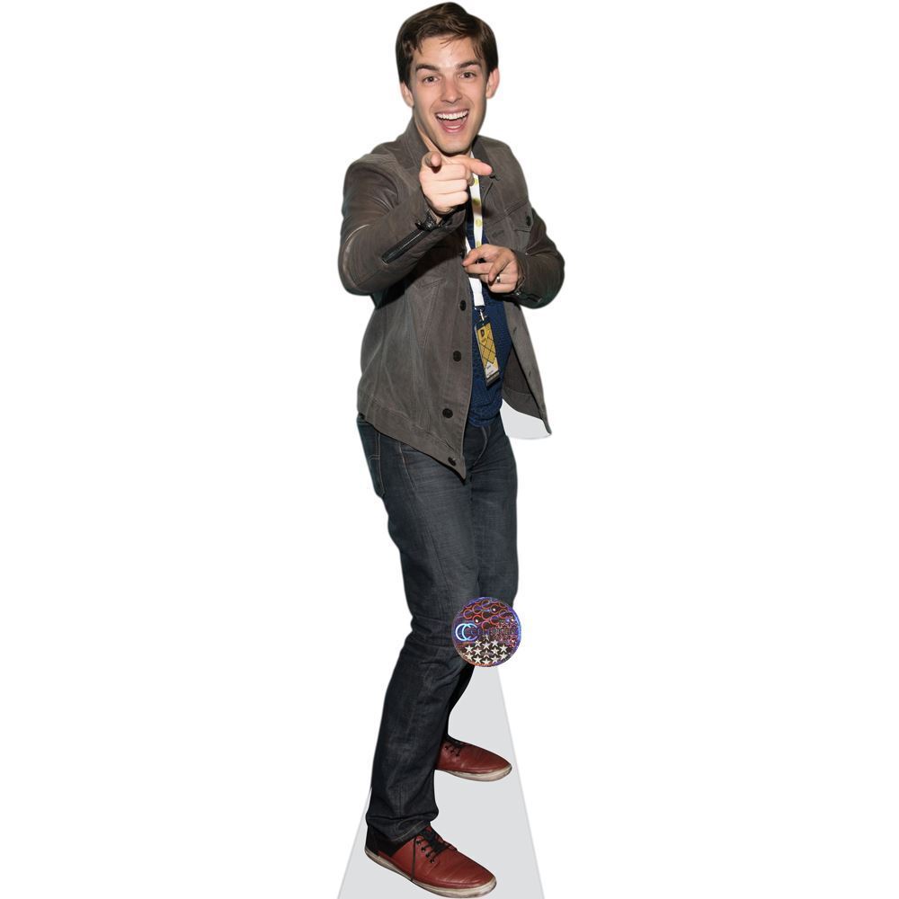MatPat a grandezza naturale