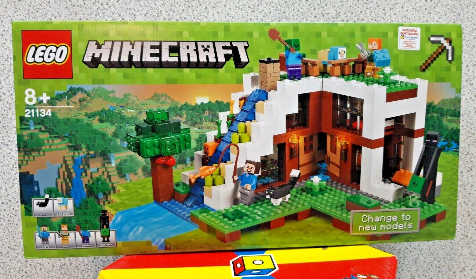 Lego 21134 Minecraft Rifugio nella Cascata + 8 anni