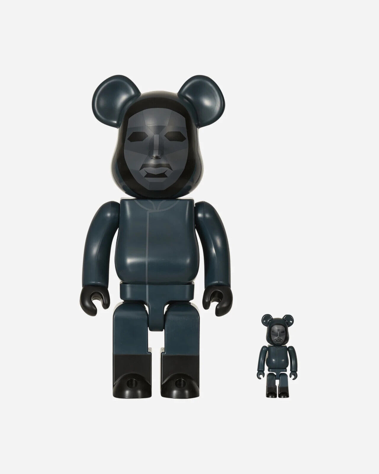 Medicom Toy  Bearbrick Squid Game Frontman  set 100% 400