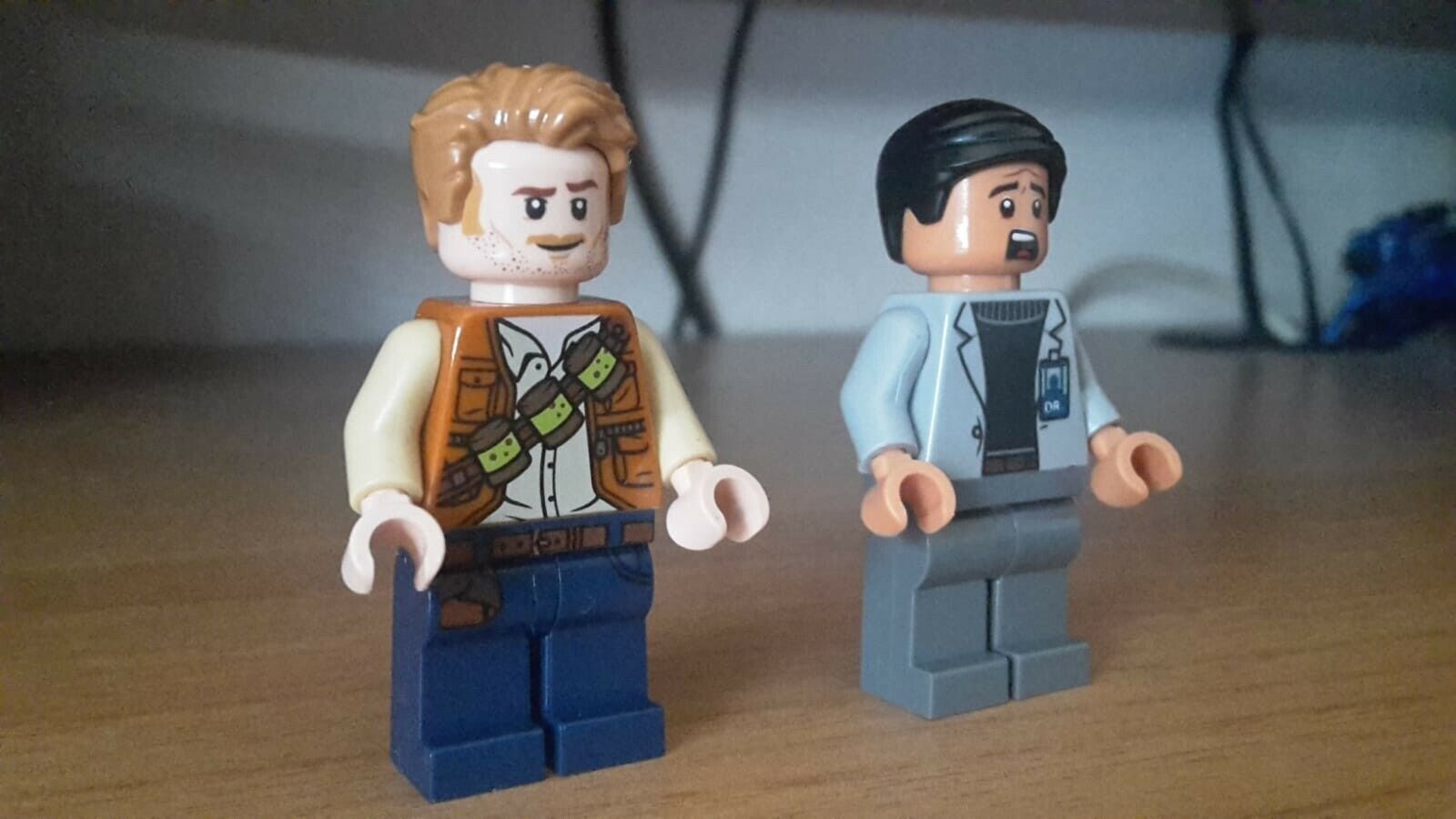 LEGO 75939 JURASSIC WORLD Grady Owen Henry Wu 2 MINIFIGURES MINIFIG SPLIT NUOVO