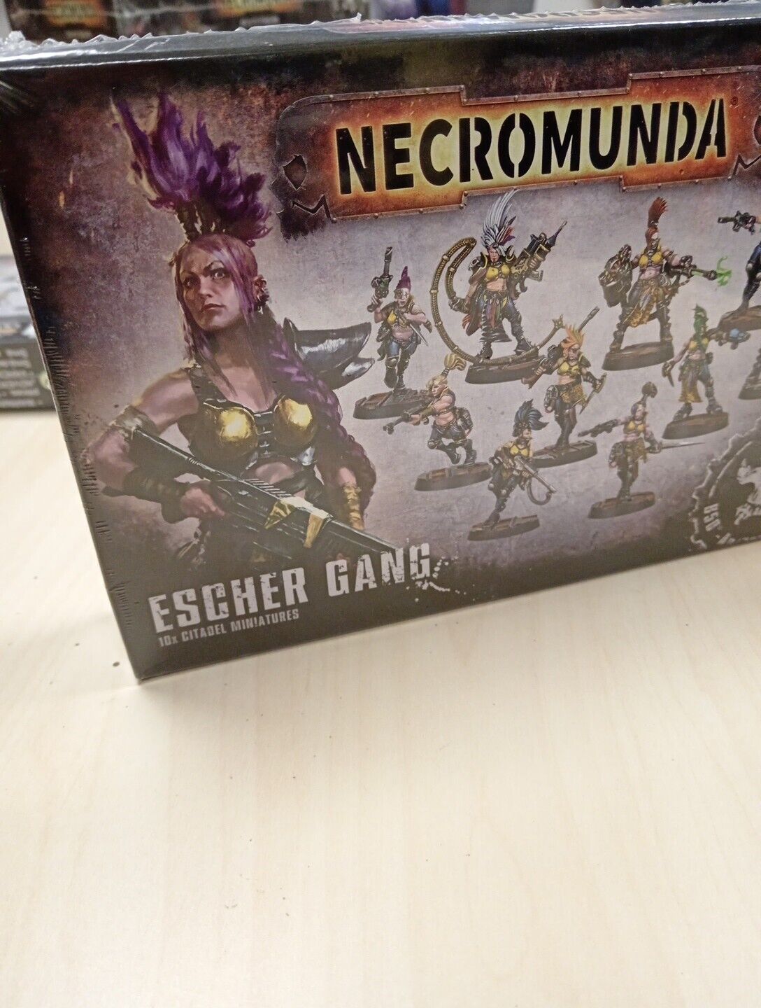 ESCHER GANG set di 10 miniature NECROMUNDA games workshop WARHAMMER 40K età 12+