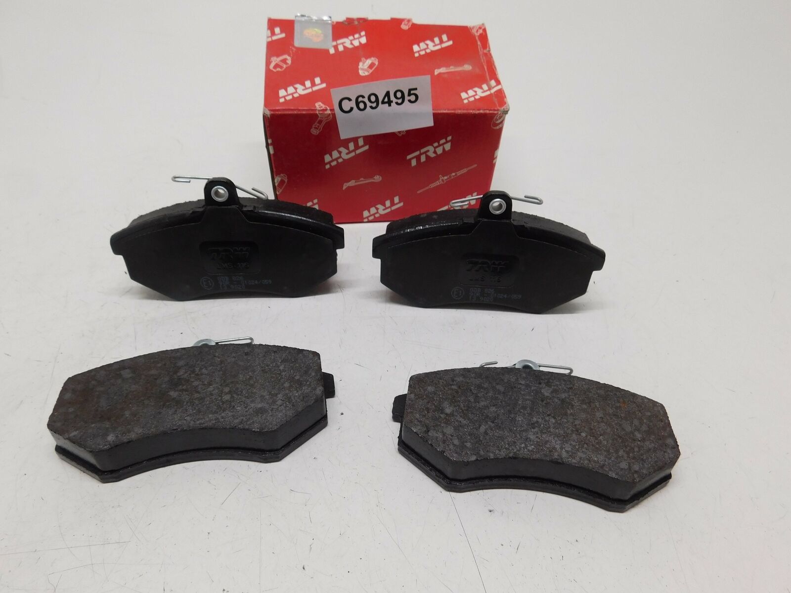 PASTICCHE PASTIGLIE FRENO ANTERIORI FRONT BRAKE PAD PER VOLKSWAGEN GOLF PASSAT