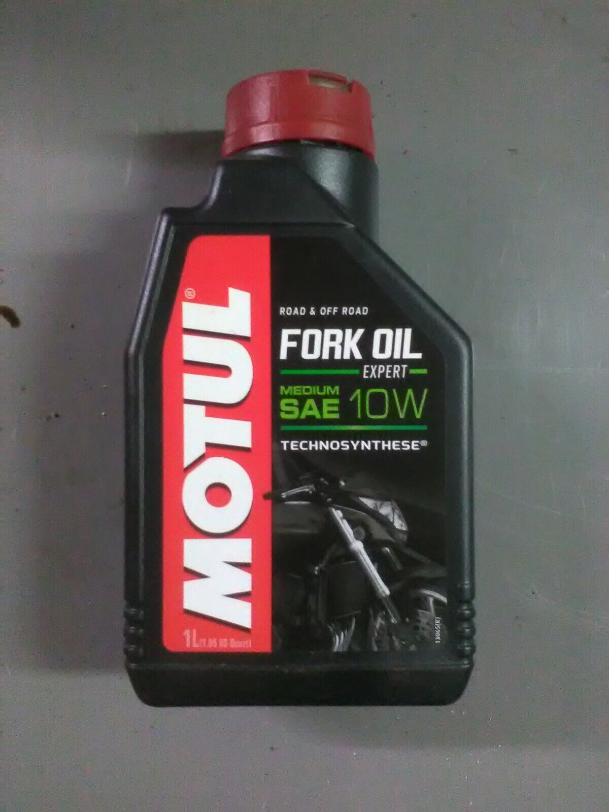 Motul Fork Oil Expert medium10W - 1L (101125)