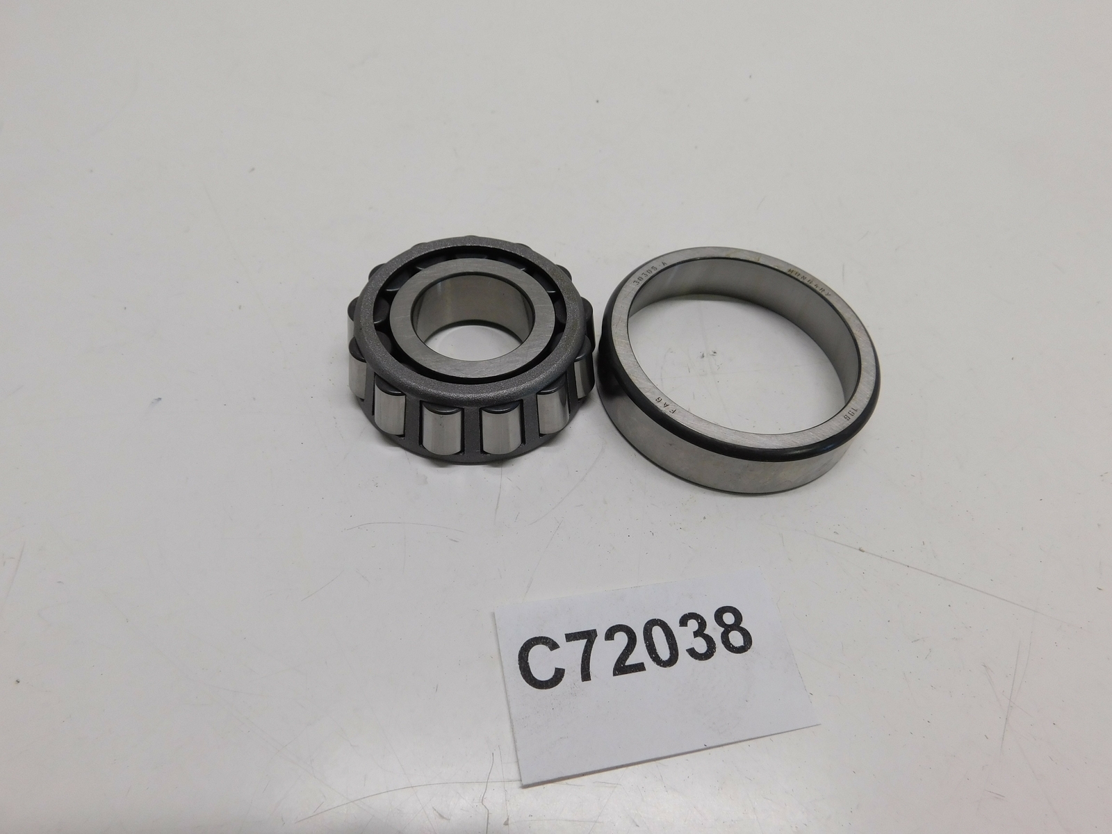 CUSCINETTO A RULLI CONICI TAPERED ROLLER BEARING 25x62x18.25 FAG 30305A