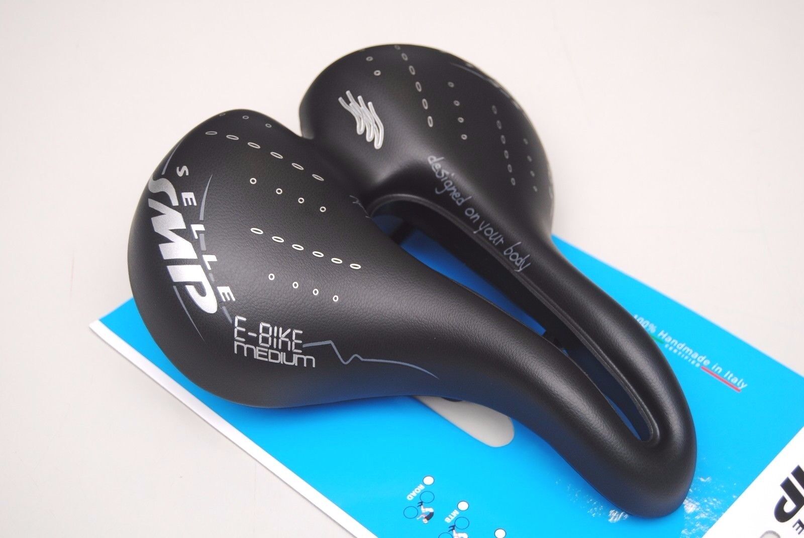 Sella SMP TREKKING E-BIKE MEDIUM SADDLE SMP TREKKING E-BIKE MEDIUM BLACK