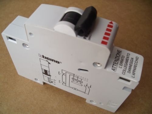 Bticino Btdin - Sganciatore Di Emergen Za 24Vac F80E24