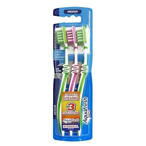 Aquafresh Spazzolino Flex Medium, Pacco Da 3 Pezzi
