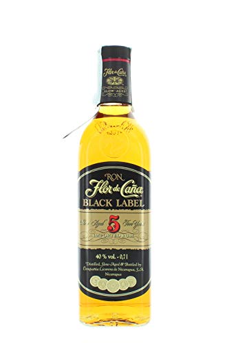Flor De Caña 5 Years Old Añejo Clásico Rum 37,5% Vol. 0,7L