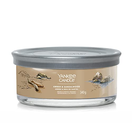 Yankee Candle Candela Profumata Firmata | Candela In Bicchiere Multi-Stoppino In Ambra E Legno Di Sandalo | Candela In Miscela Di Cera Di Soia | Regal