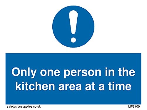 Confezione Da 5 – Cartello A7L Con Scritta In Inglese"Only One Person In The Kitchen Area At A Time".