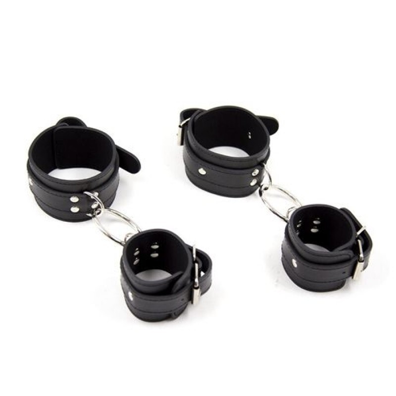 Polsiere e cavigliere costrittive bondage BDSM in Pelle Sintetica Regolabili
