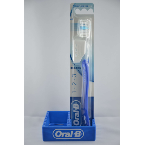 Oral-B Spazzolino Indicator 40 Medio
