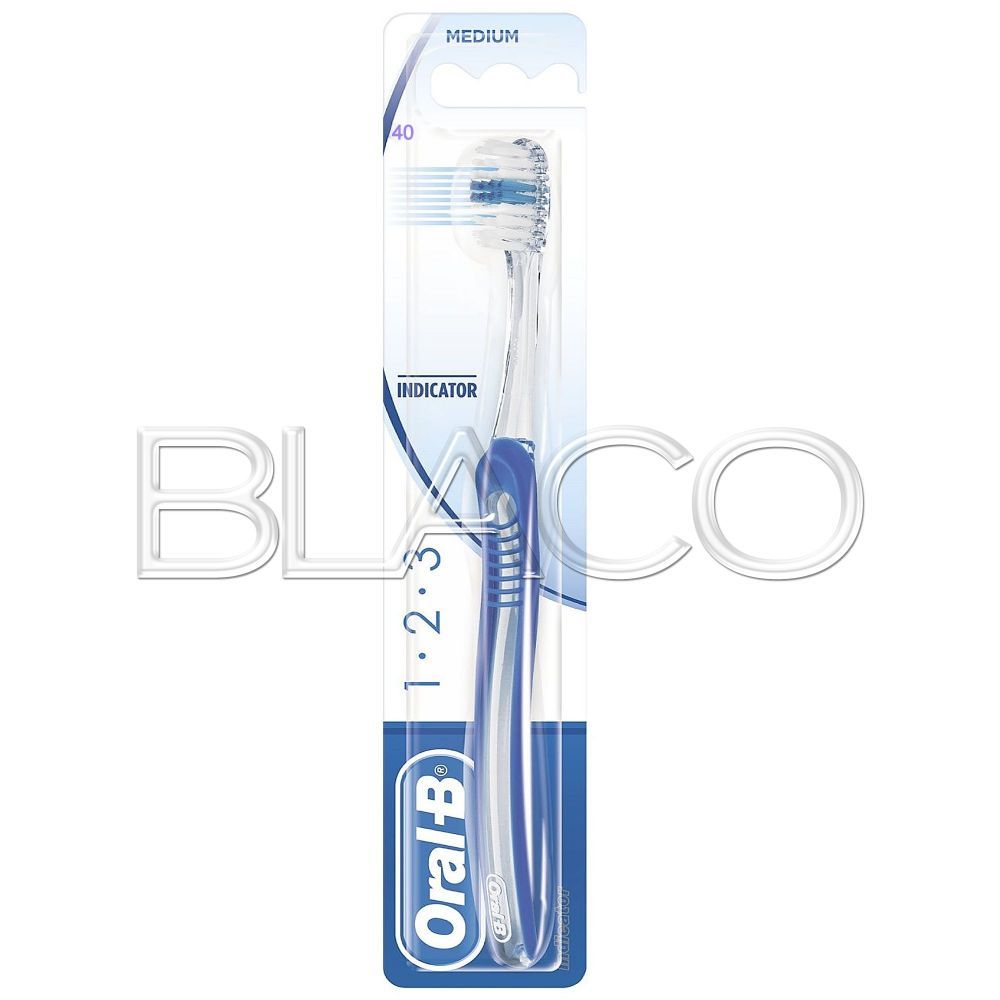AZ ORAL-B SPAZZOLINO PER DENTI INDICATOR 40 MEDIO IN BLISTER