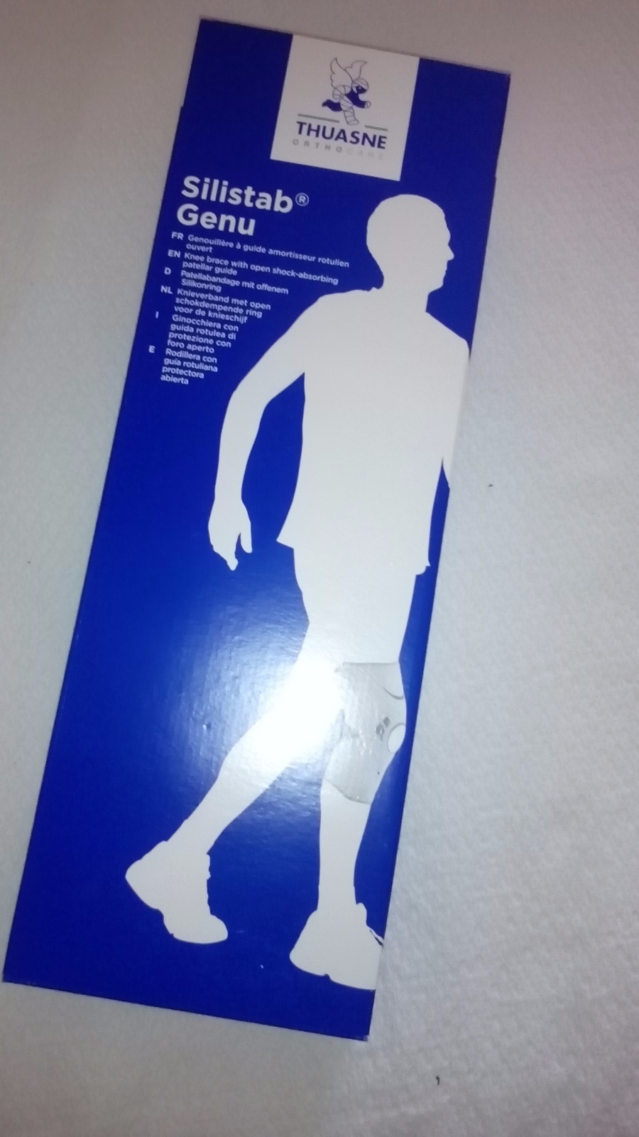 Ginocchiera silistab genu con guida rotulea di protezione con foro aperto.