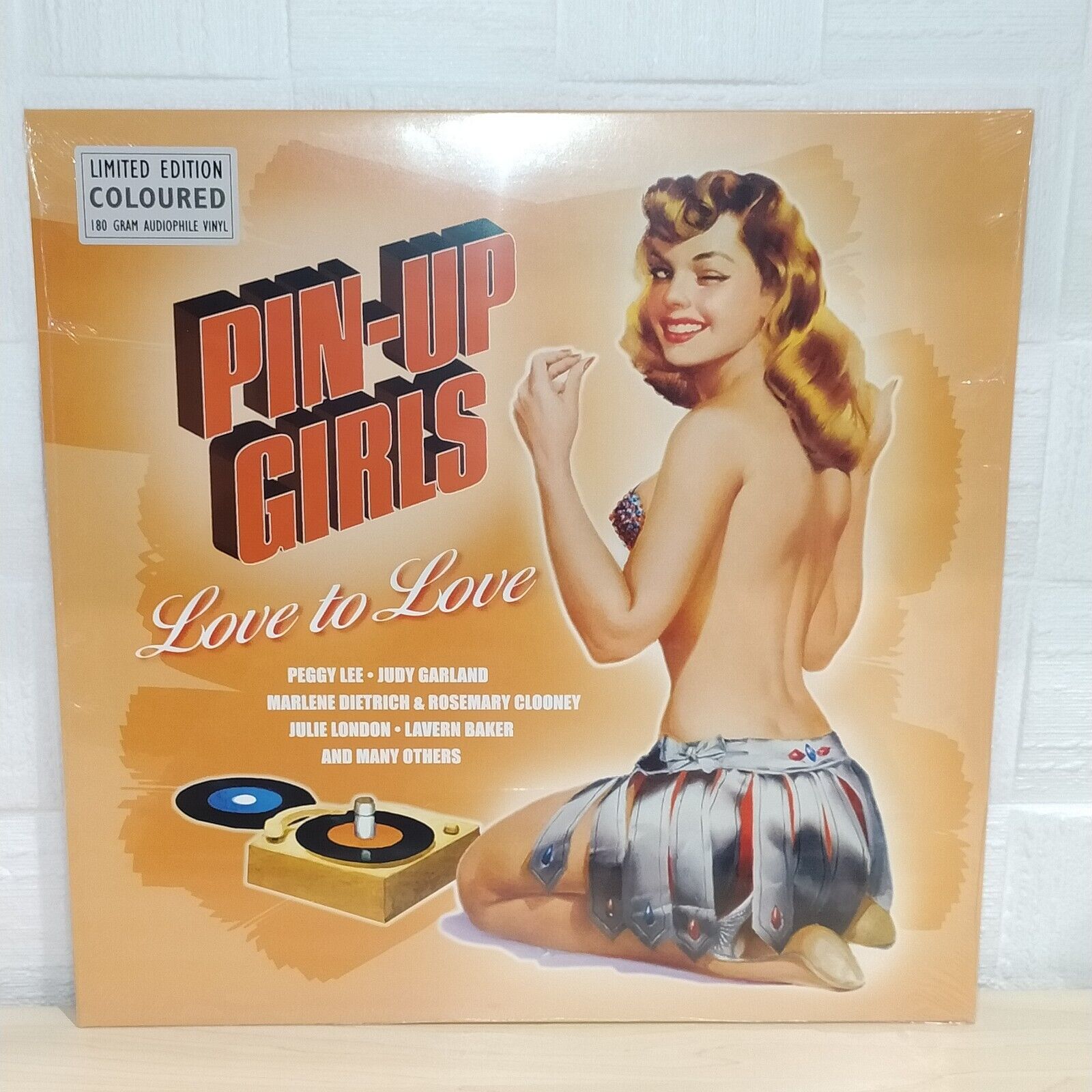 PIN-UP GIRLS – LOVE TO LOVE – LIMITED – COLOURED – RSD 2022 – LP