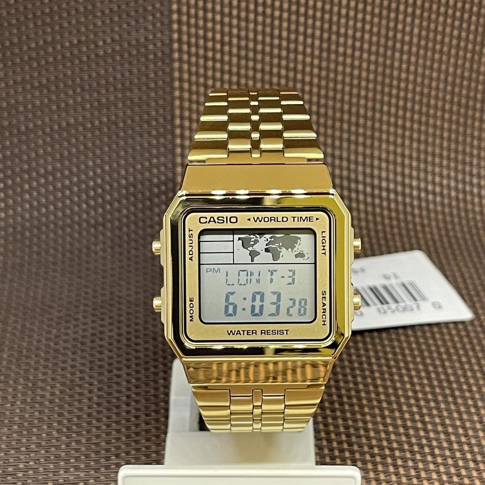 Casio A500WGA-9D Orologio digitale con cinturino in acciaio inossidabile...