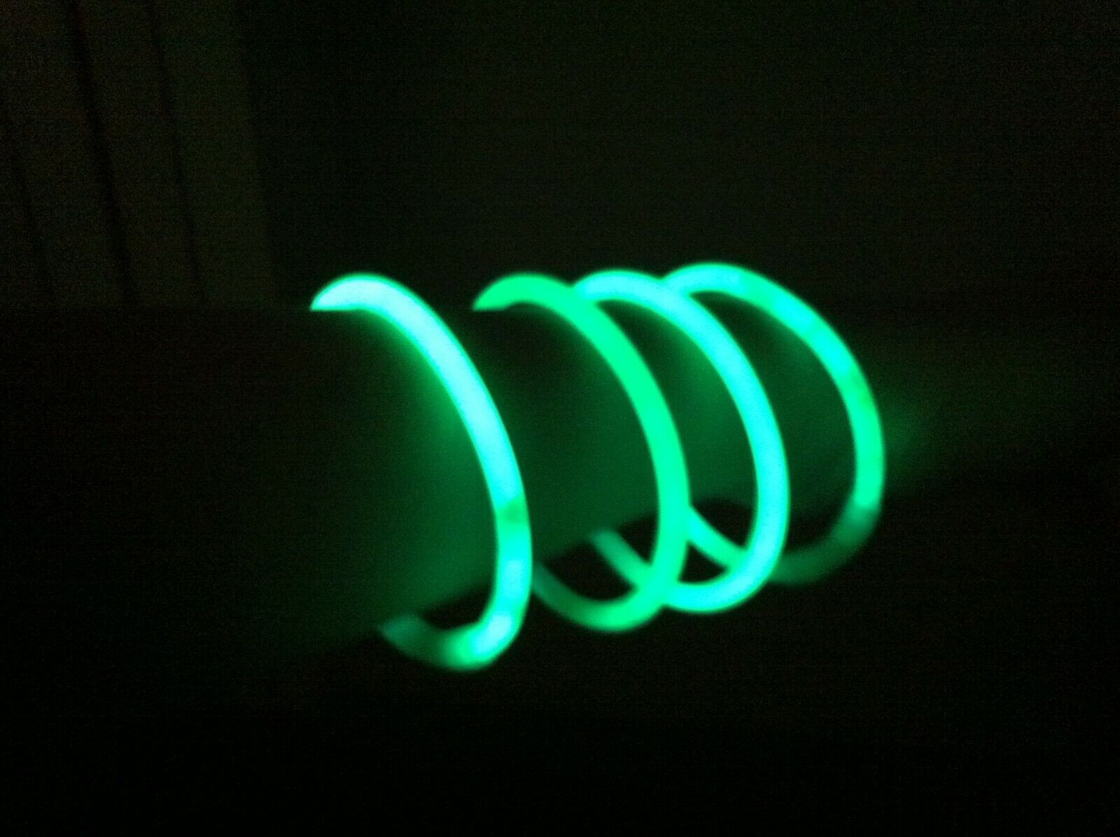400 Braccialetti Luminosi StarLight fluorescenti Monocolore VERDI VERDE