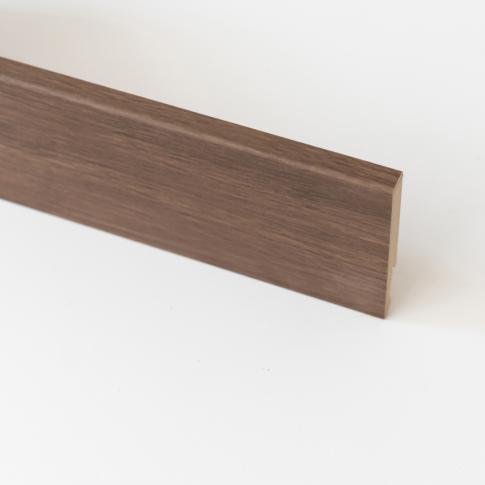 2231   Q.TA'. 5 BATTISCOPA  80X11 MM MDF 240 CM ROVERE SCURO